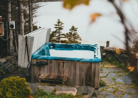 Jacuzzi 2 osobowe – co warto wiedzieć?